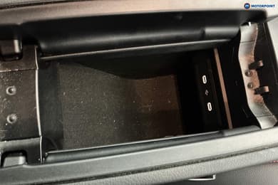 Mercedes-Benz A Class Amg Line Automatic Petrol Hatchback - Stock Number (1678672) - 14th supplementary image