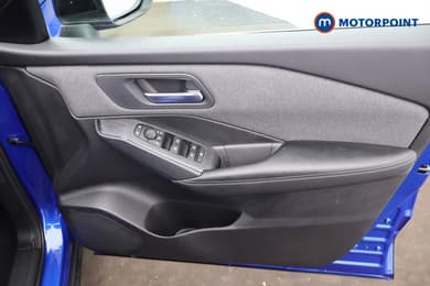 Nissan Qashqai Acenta Premium Automatic Petrol-Electric Hybrid SUV - Stock Number (1680336) - 18th supplementary image