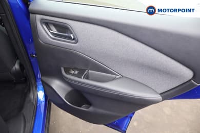 Nissan Qashqai Acenta Premium Automatic Petrol-Electric Hybrid SUV - Stock Number (1680336) - 24th supplementary image