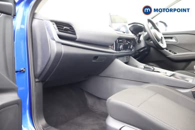Nissan Qashqai Acenta Premium Automatic Petrol-Electric Hybrid SUV - Stock Number (1680336) - 30th supplementary image
