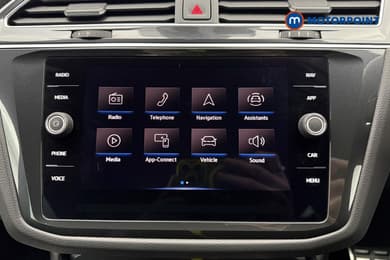 Volkswagen Tiguan R-Line Automatic Petrol SUV - Stock Number (1672445) - 2nd supplementary image