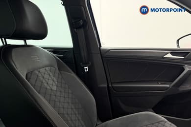 Volkswagen Tiguan R-Line Automatic Petrol SUV - Stock Number (1672445) - 18th supplementary image