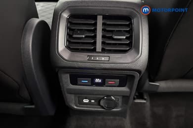 Volkswagen Tiguan R-Line Automatic Petrol SUV - Stock Number (1672445) - 30th supplementary image