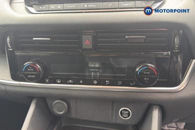 Nissan Qashqai Acenta Premium Manual Petrol SUV - Stock Number (1674506) - 12th supplementary image