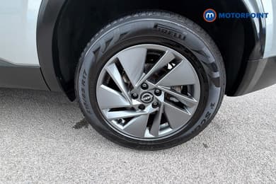 Nissan Qashqai Acenta Premium Manual Petrol SUV - Stock Number (1674506) - 42nd supplementary image
