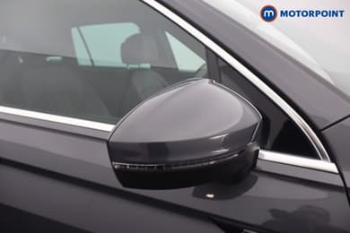 Volkswagen Tiguan R-Line Automatic Petrol SUV - Stock Number (1676407) - 24th supplementary image