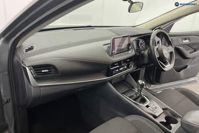 Nissan Qashqai Acenta Premium Manual Petrol SUV - Stock Number (1678701) - 9th supplementary image