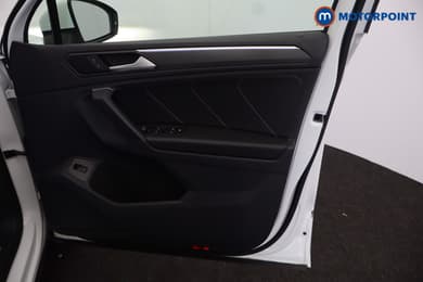 Volkswagen Tiguan R-Line Edition Automatic Petrol SUV - Stock Number (1680034) - 20th supplementary image