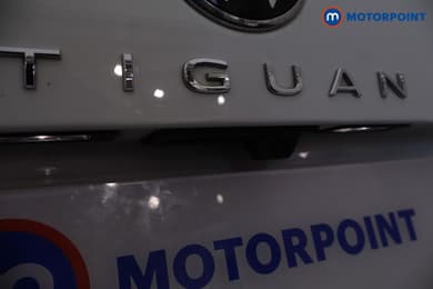Volkswagen Tiguan R-Line Edition Automatic Petrol SUV - Stock Number (1680034) - 34th supplementary image