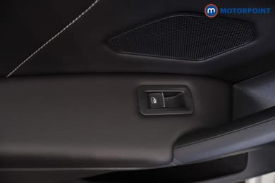Volkswagen Tiguan R-Line Edition Automatic Petrol SUV - Stock Number (1680034) - 41st supplementary image