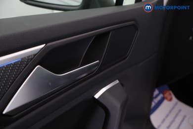 Volkswagen Tiguan R-Line Edition Automatic Petrol SUV - Stock Number (1680034) - 47th supplementary image