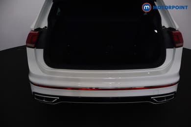 Volkswagen Tiguan R-Line Edition Automatic Petrol SUV - Stock Number (1680034) - 57th supplementary image