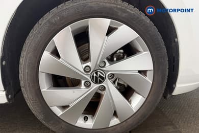 Volkswagen Golf Style Manual Petrol Hatchback - Stock Number (1657786) - 11th supplementary image