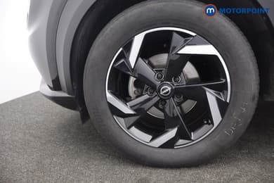 Nissan Juke N-Connecta Automatic Petrol SUV - Stock Number (1677796) - 27th supplementary image