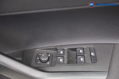 Volkswagen Polo Life Manual Petrol Hatchback - Stock Number (1677828) - 9th supplementary image