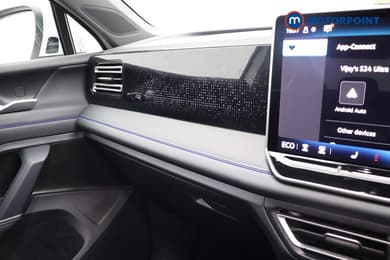 Volkswagen Tiguan R-Line Automatic Petrol Plug-In Hybrid SUV - Stock Number (1667400) - 10th supplementary image
