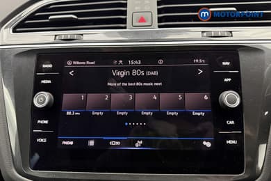 Volkswagen Tiguan Life Automatic Petrol SUV - Stock Number (1672605) - 4th supplementary image