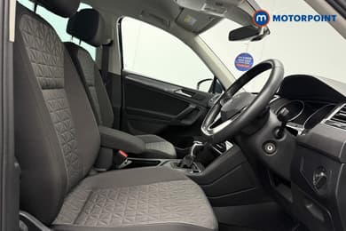 Volkswagen Tiguan Life Automatic Petrol SUV - Stock Number (1672605) - 8th supplementary image