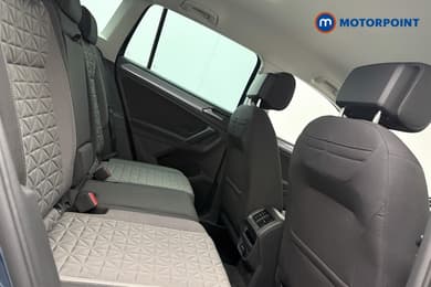 Volkswagen Tiguan Life Automatic Petrol SUV - Stock Number (1672605) - 9th supplementary image