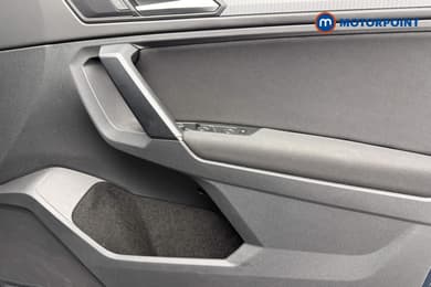 Volkswagen Tiguan Life Automatic Petrol SUV - Stock Number (1672605) - 18th supplementary image