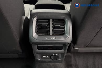 Volkswagen Tiguan Life Automatic Petrol SUV - Stock Number (1672605) - 21st supplementary image