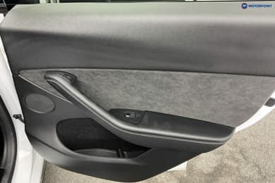 Tesla Model Y Rwd 5Dr Auto Automatic Electric SUV - Stock Number (1681584) - 26th supplementary image