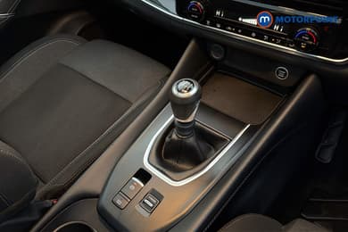 Nissan Qashqai N-Connecta Manual Petrol SUV - Stock Number (1681362) - 15th supplementary image