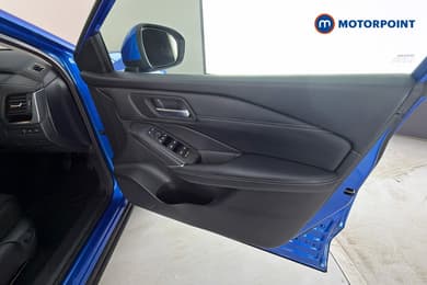 Nissan Qashqai N-Connecta Manual Petrol SUV - Stock Number (1681362) - 19th supplementary image