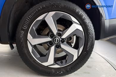 Nissan Qashqai N-Connecta Manual Petrol SUV - Stock Number (1681362) - 48th supplementary image