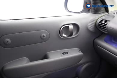 Hyundai Inster Cross Automatic Electric SUV - Stock Number (1682554) - 14th supplementary image
