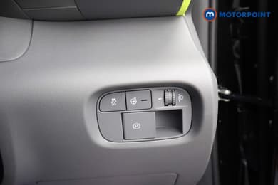 Hyundai Inster Cross Automatic Electric SUV - Stock Number (1682554) - 17th supplementary image