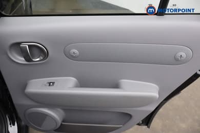 Hyundai Inster Cross Automatic Electric SUV - Stock Number (1682554) - 25th supplementary image