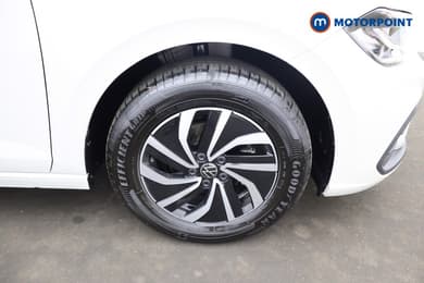 Volkswagen Polo Life Manual Petrol Hatchback - Stock Number (1678818) - 4th supplementary image