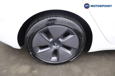 Tesla Model 3 Long Range Automatic Electric Saloon - Stock Number (1681141) - 3rd supplementary image