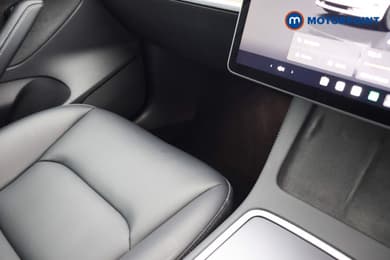 Tesla Model 3 Long Range Automatic Electric Saloon - Stock Number (1681141) - 16th supplementary image