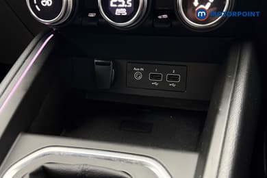 Renault Clio Engineered Automatic Petrol-Electric Hybrid Hatchback - Stock Number (1668820) - 14th supplementary image