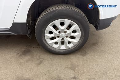 Dacia Duster Comfort Manual Petrol SUV - Stock Number (1675630) - 23rd supplementary image