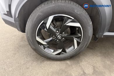 Nissan Juke N-Connecta Manual Petrol SUV - Stock Number (1676010) - 24th supplementary image