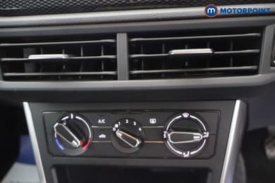 Volkswagen Polo Life Manual Petrol Hatchback - Stock Number (1677808) - 4th supplementary image
