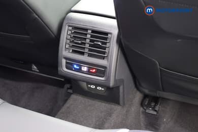 Volkswagen Golf R Automatic Petrol Hatchback - Stock Number (1683109) - 28th supplementary image