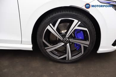Volkswagen Golf R Automatic Petrol Hatchback - Stock Number (1683109) - 38th supplementary image