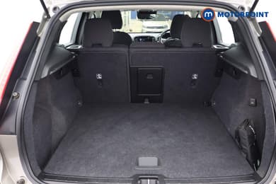 Volvo Xc40 Momentum Manual Petrol SUV - Stock Number (1675978) - 15th supplementary image