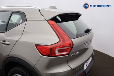 Volvo Xc40 Momentum Manual Petrol SUV - Stock Number (1675978) - 16th supplementary image