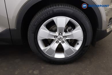 Volvo Xc40 Momentum Manual Petrol SUV - Stock Number (1675978) - 21st supplementary image