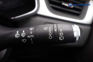 Renault Captur Iconic Manual Petrol SUV - Stock Number (1677547) - 6th supplementary image