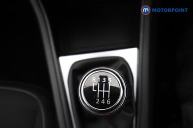 Renault Captur Iconic Manual Petrol SUV - Stock Number (1677547) - 10th supplementary image
