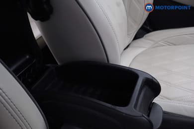 Mini Hatchback Cooper Exclusive Automatic Petrol Hatchback - Stock Number (1673115) - 14th supplementary image