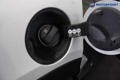 Mini Hatchback Cooper Exclusive Automatic Petrol Hatchback - Stock Number (1673115) - 24th supplementary image