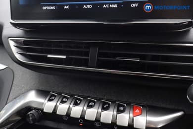 Peugeot 3008 Allure Premium Automatic Diesel SUV - Stock Number (1675007) - 11th supplementary image