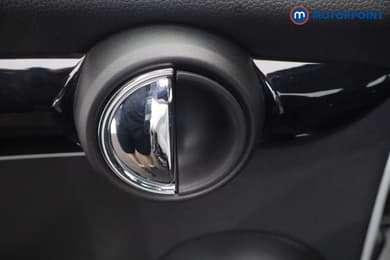 Mini Hatchback Cooper Classic Manual Petrol Hatchback - Stock Number (1677548) - 33rd supplementary image